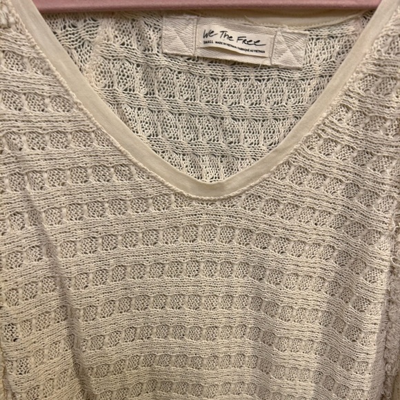 Free People Thien's Hacci Top Size small cream EUC C0585 - Picture 4 of 8